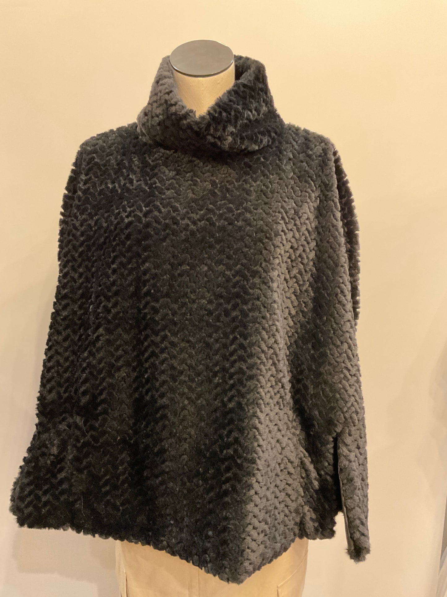 Coco+Carmen Black Fur Poncho