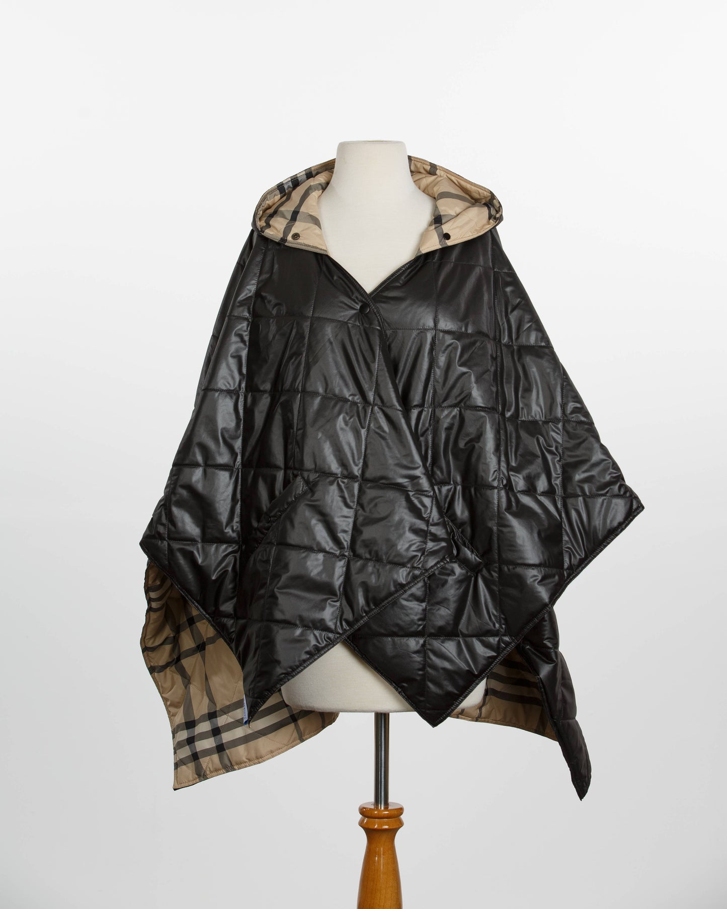 Shiny Black & Plaid PUFFERRAP