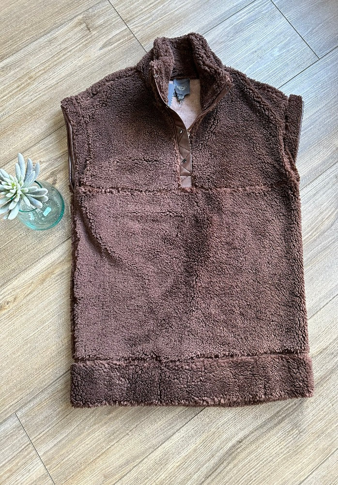 Lysse Sleeveless Sherpa