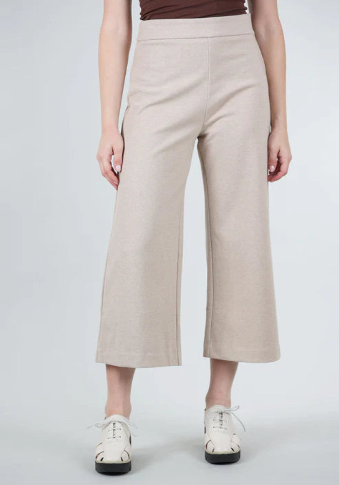 PM The Nadia Pant