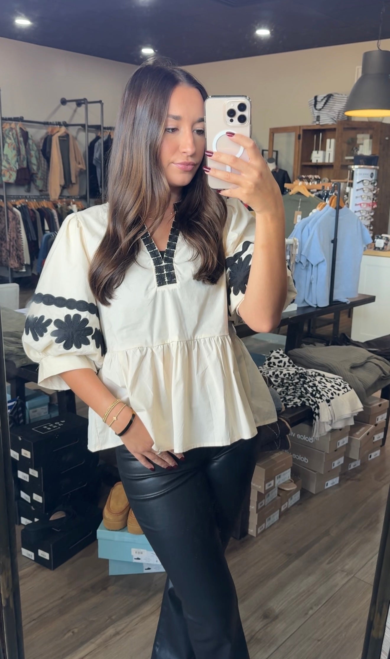 Embroidered Bubble Sleeve