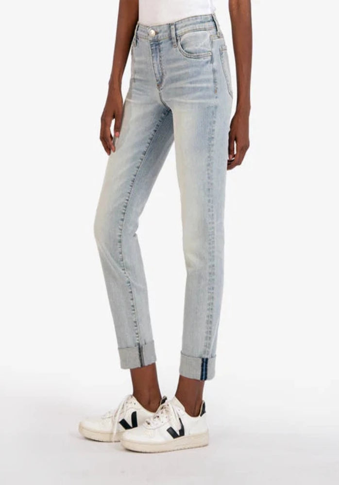Catherine Mid Rise Boyfriend (Sentimental Wash)