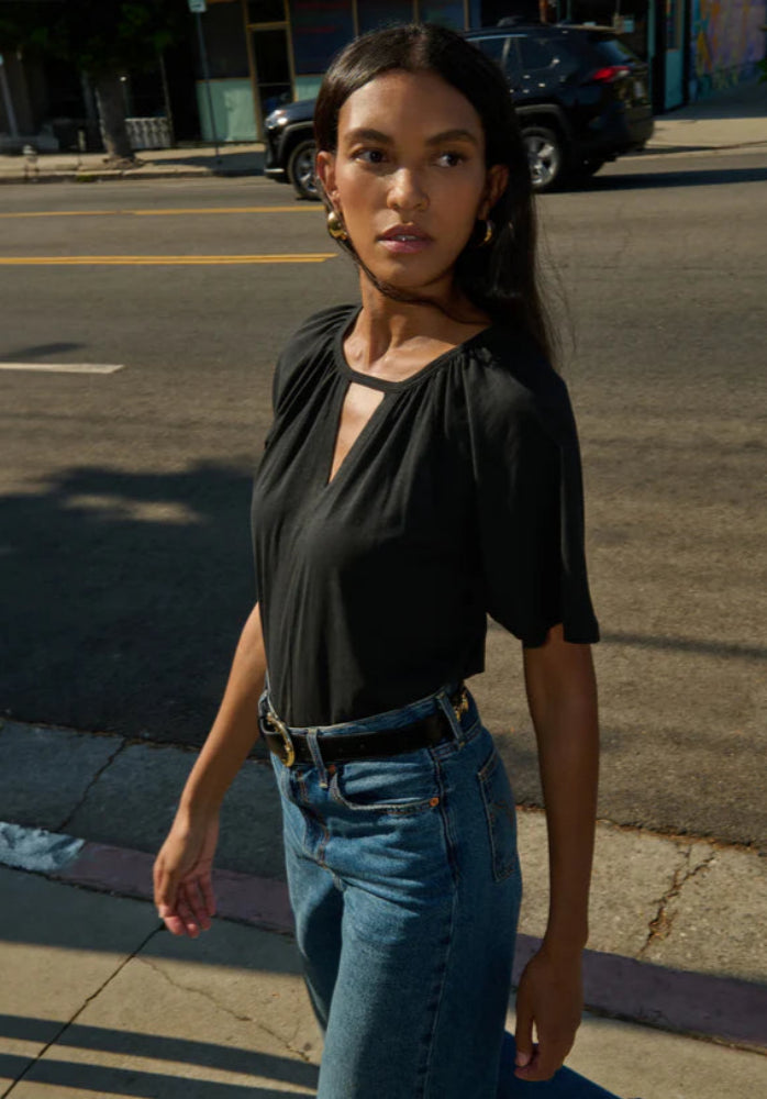 Tracy Keyhole Front Top