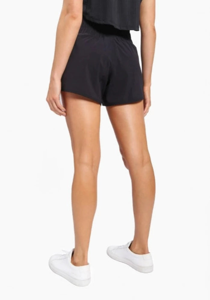 Mono B highwaisted Athleisure Short