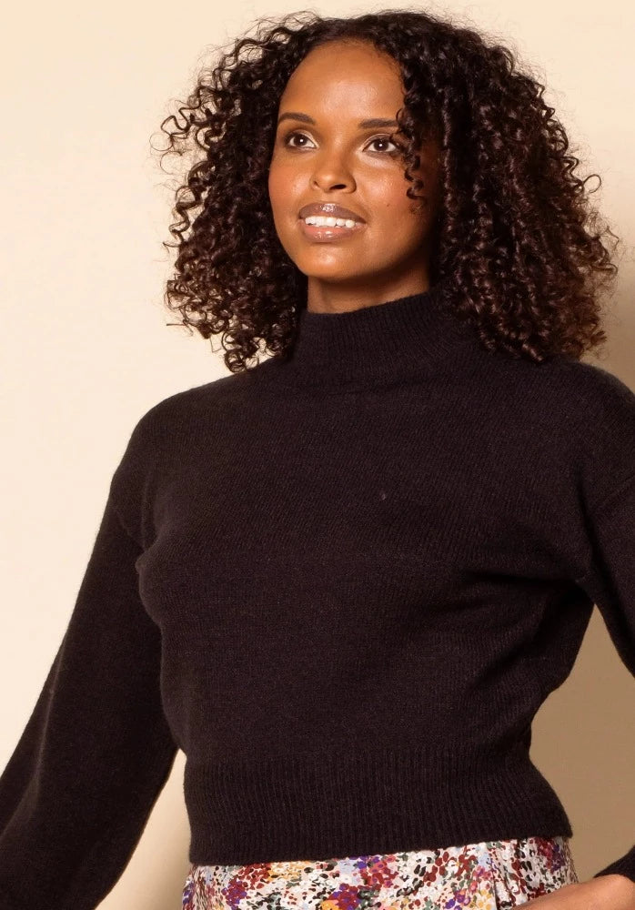 Elizabetha Sweater
