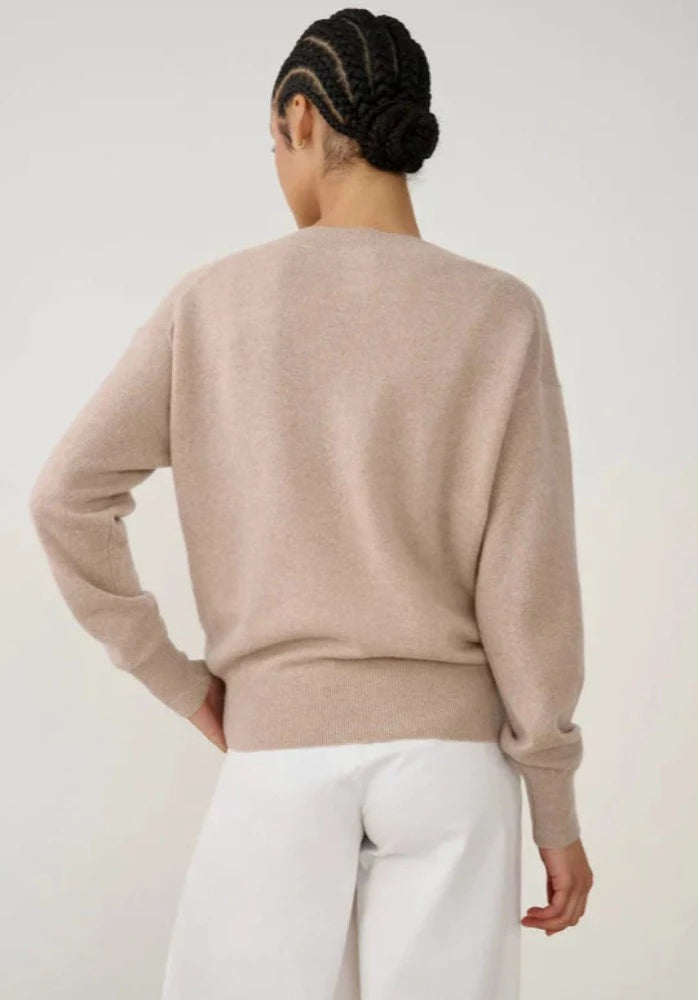 White+Warren Cashmere Core V-Neck