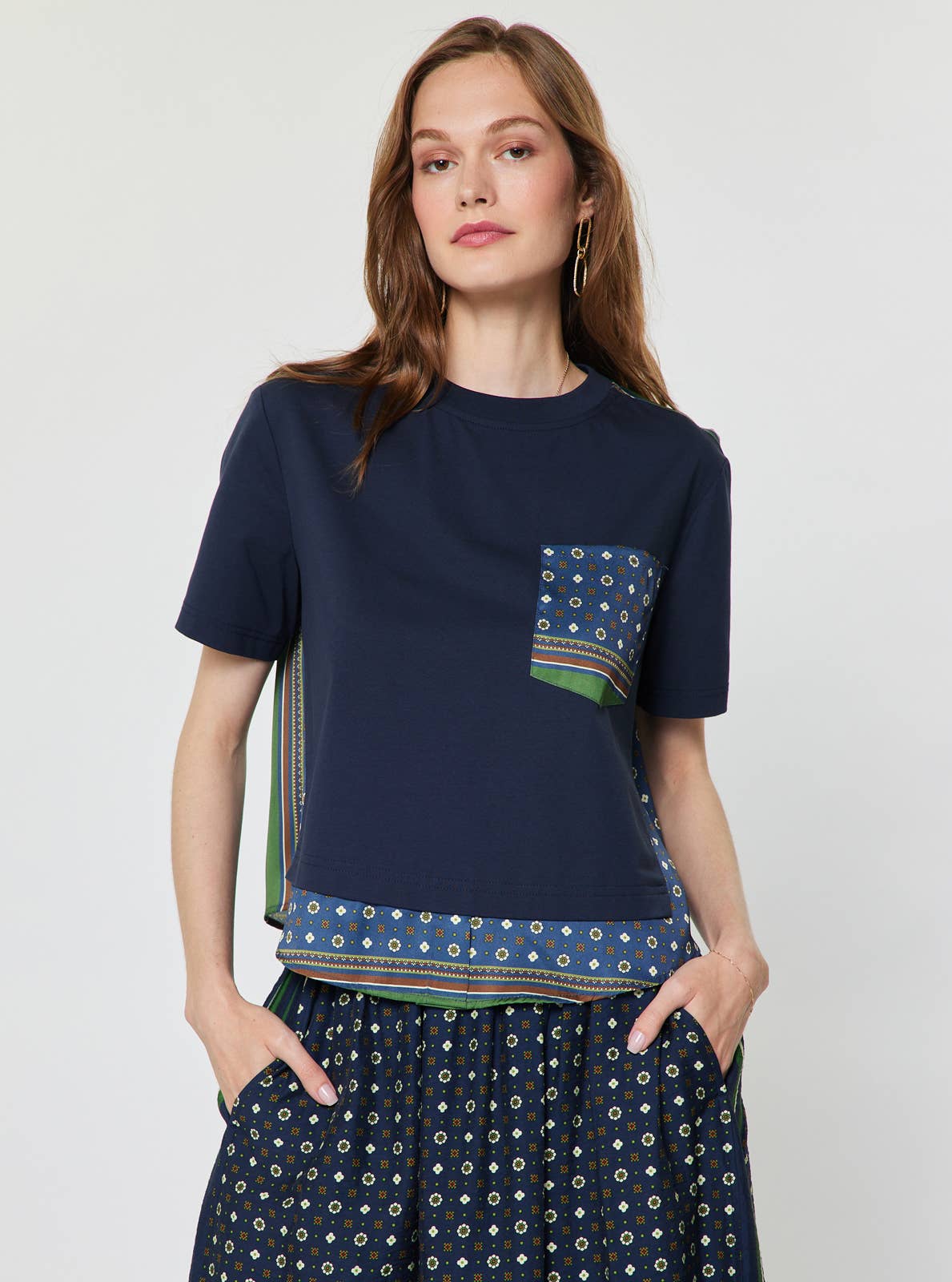 Cropped Mixed Media Scarf Print Back T-shirt