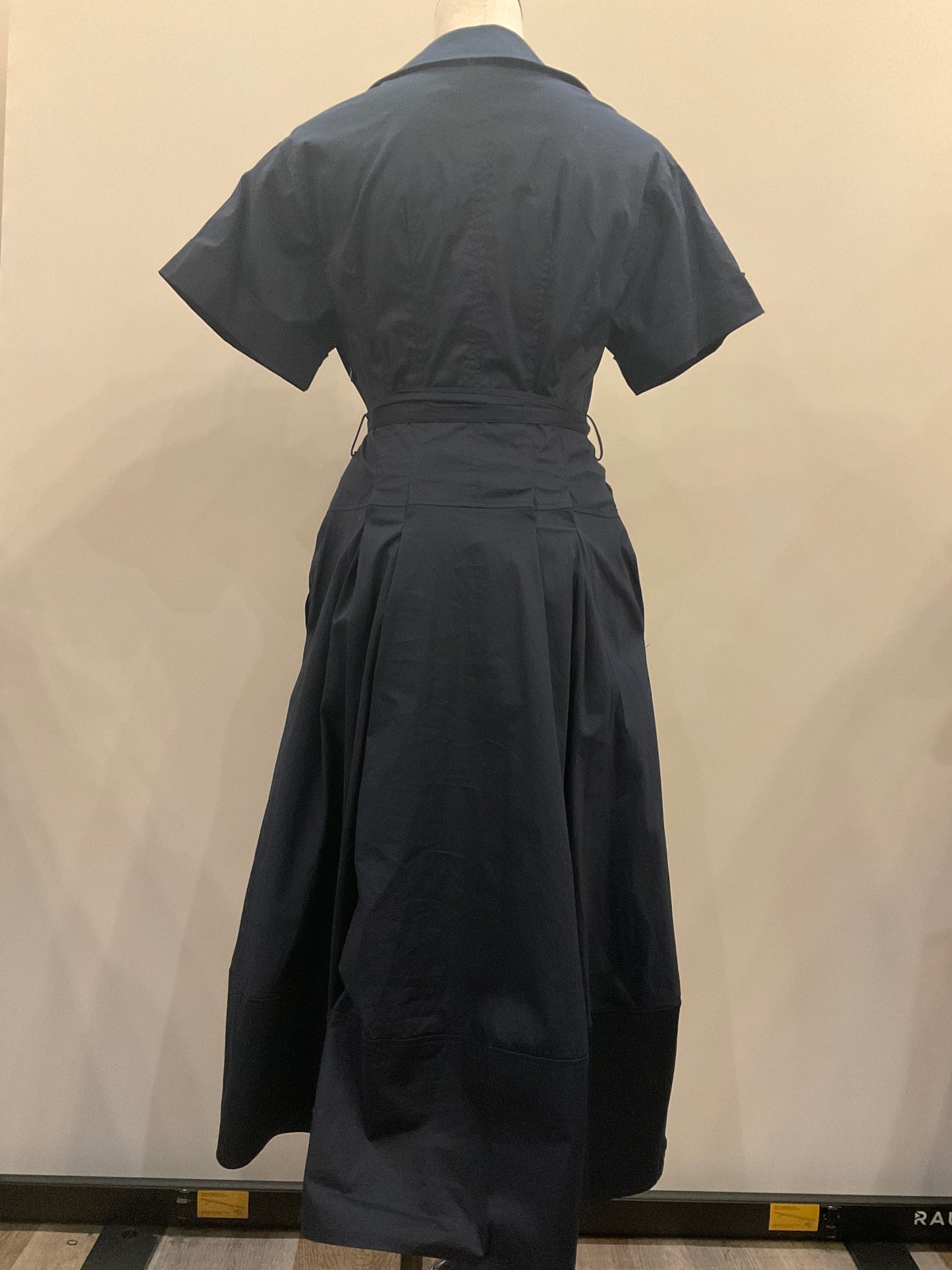 Basic Collar Midi Dress