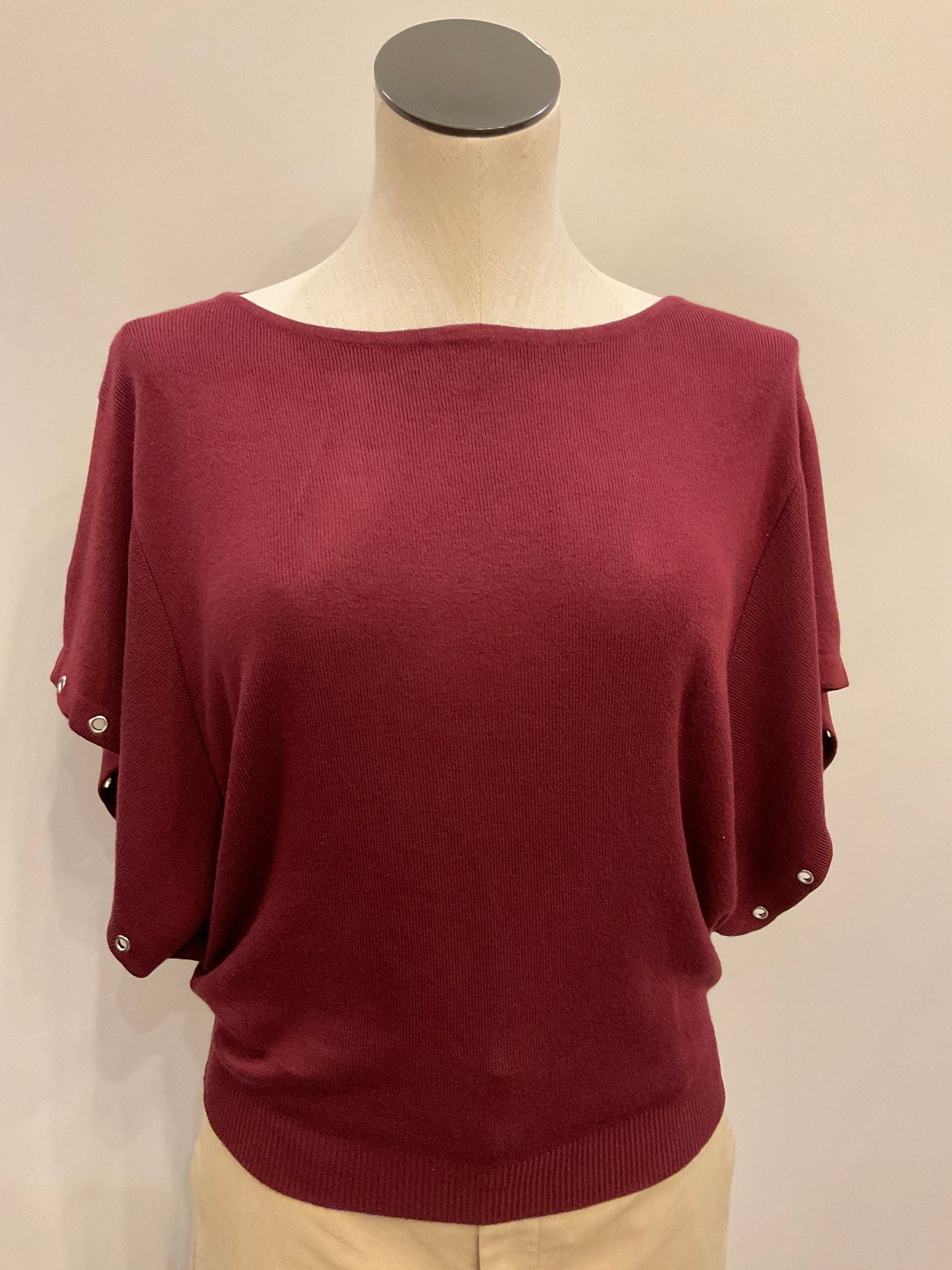 Wine Grommet Top