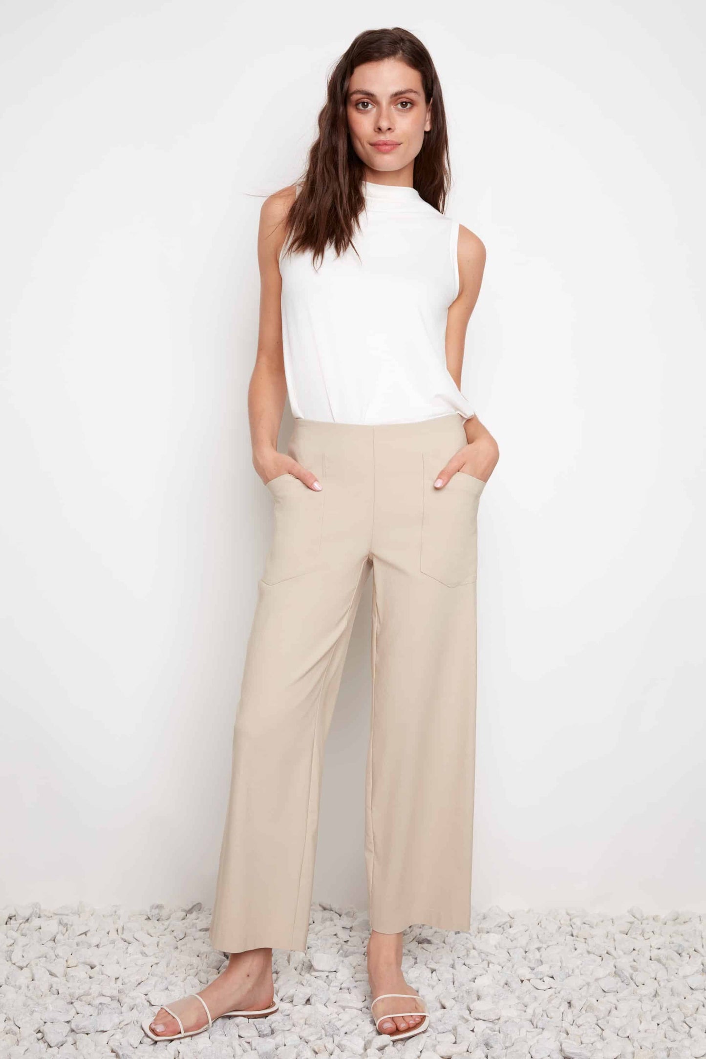 Techno Core Wide-Leg