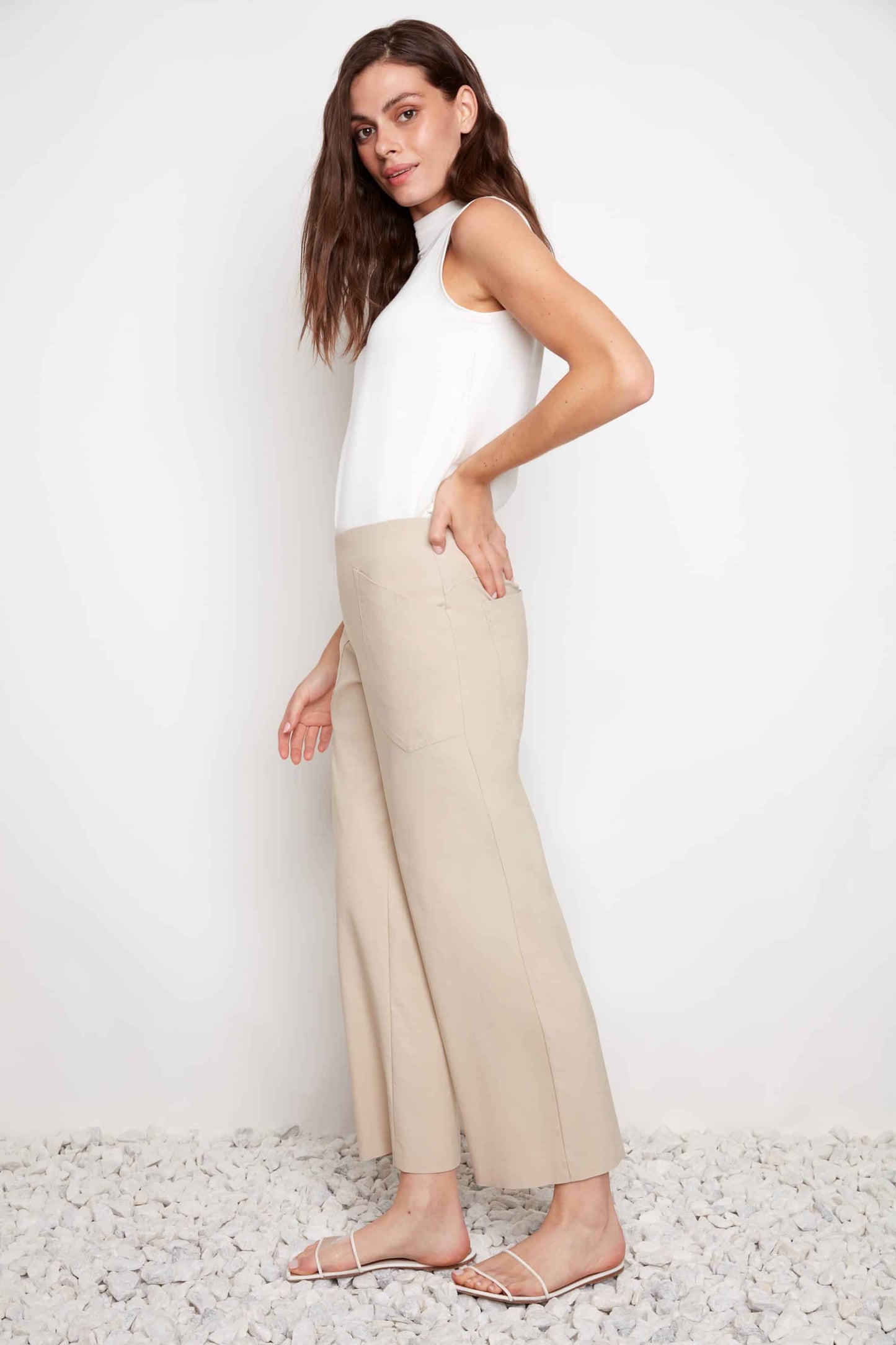 Techno Core Wide-Leg