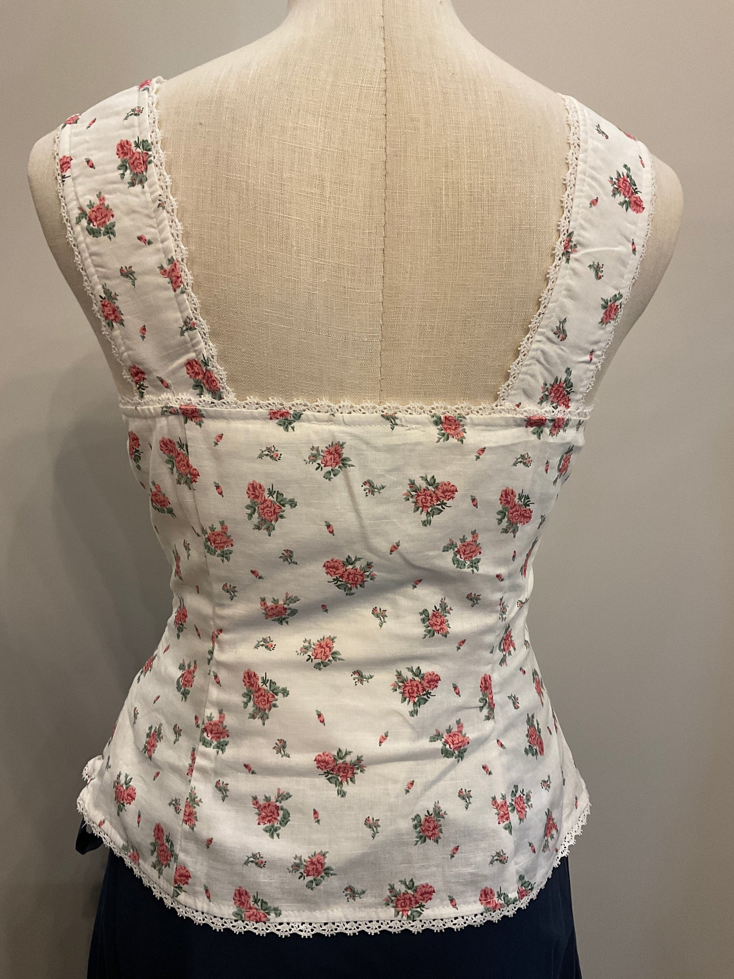Floral Top w/Lace Trim