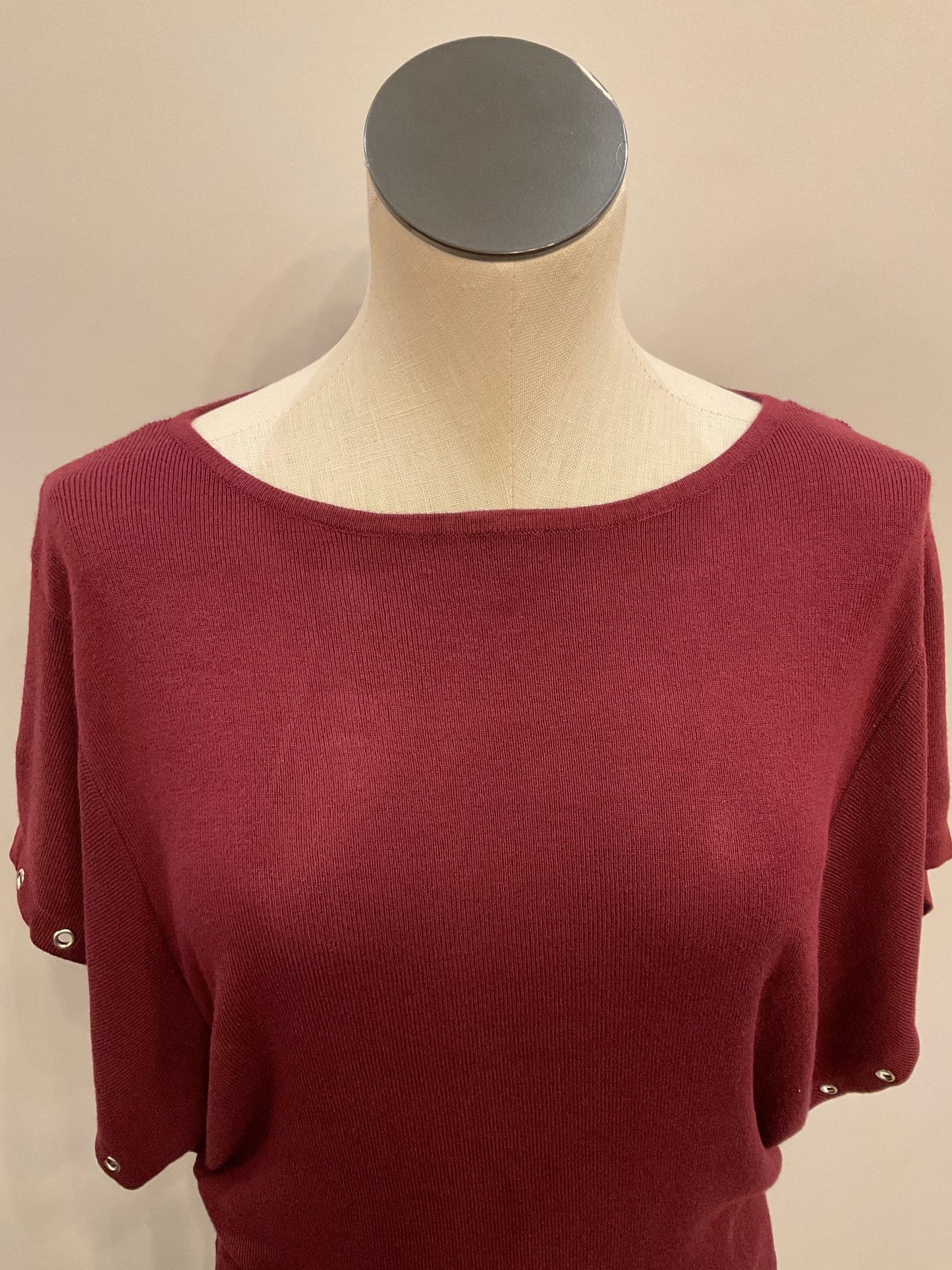 Wine Grommet Top