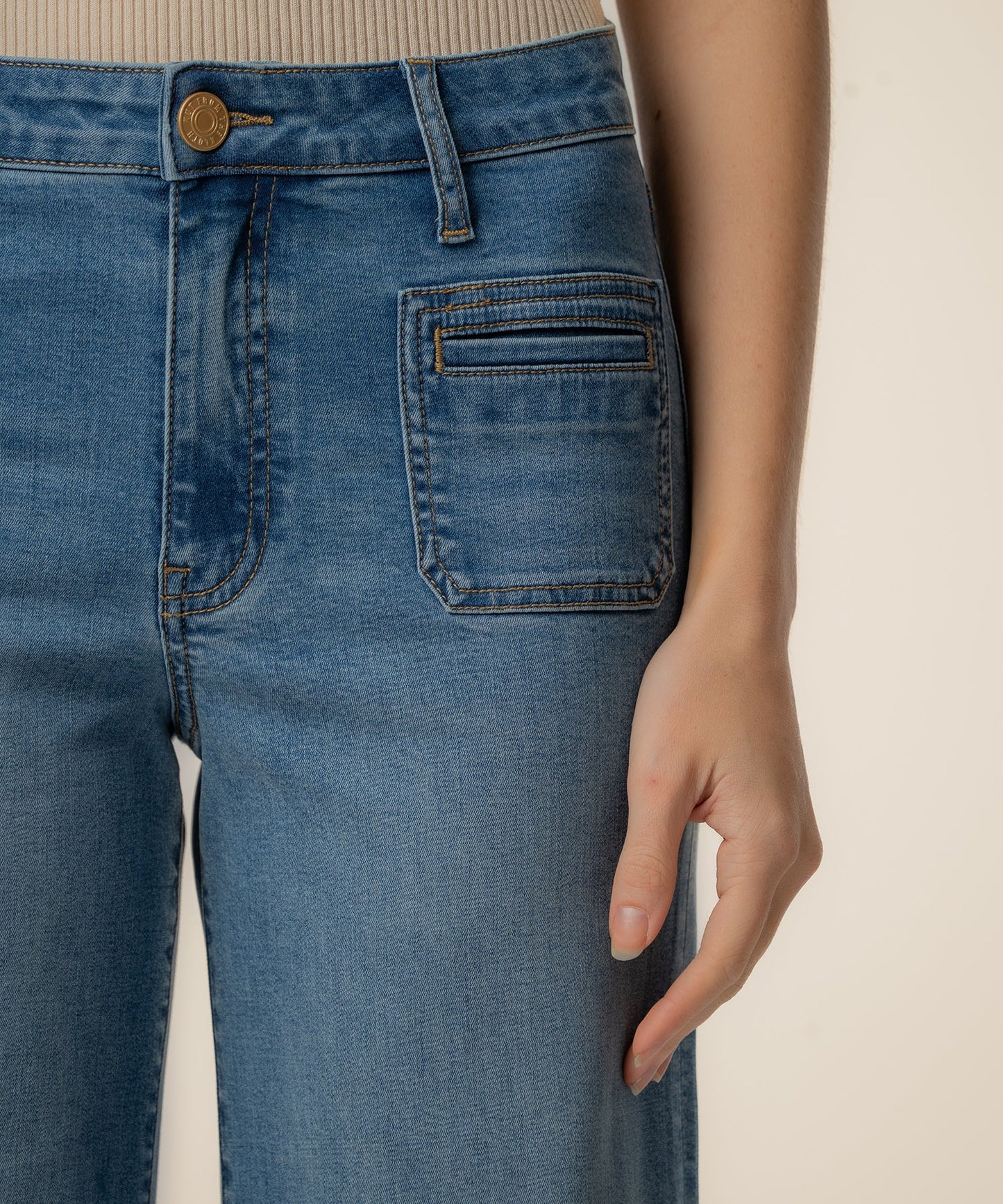 Kut from the Kloth Meg High Rise Wide Leg Patch Pocket