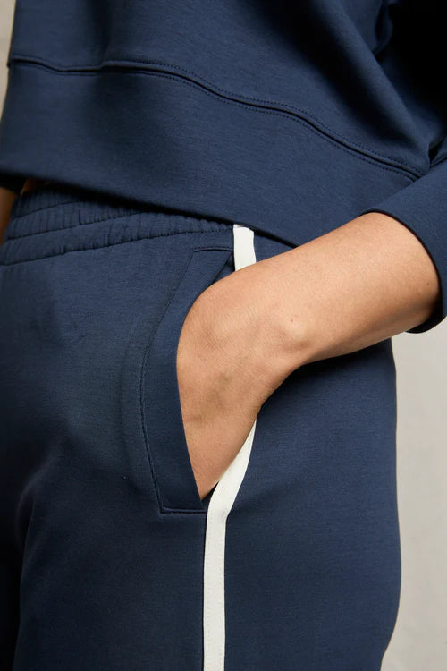 PerfectWhiteTee Mikos Pants