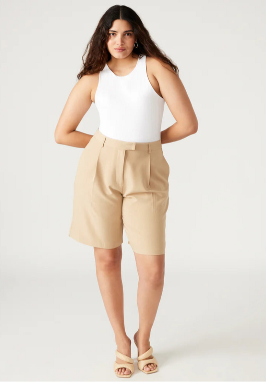 Steve Madden Therese Short