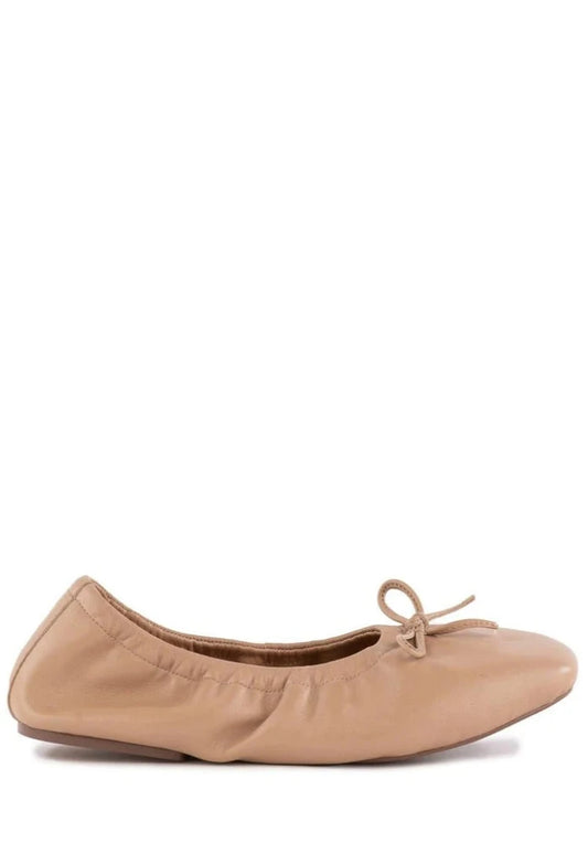 Seychelles Breathless Leather Flat