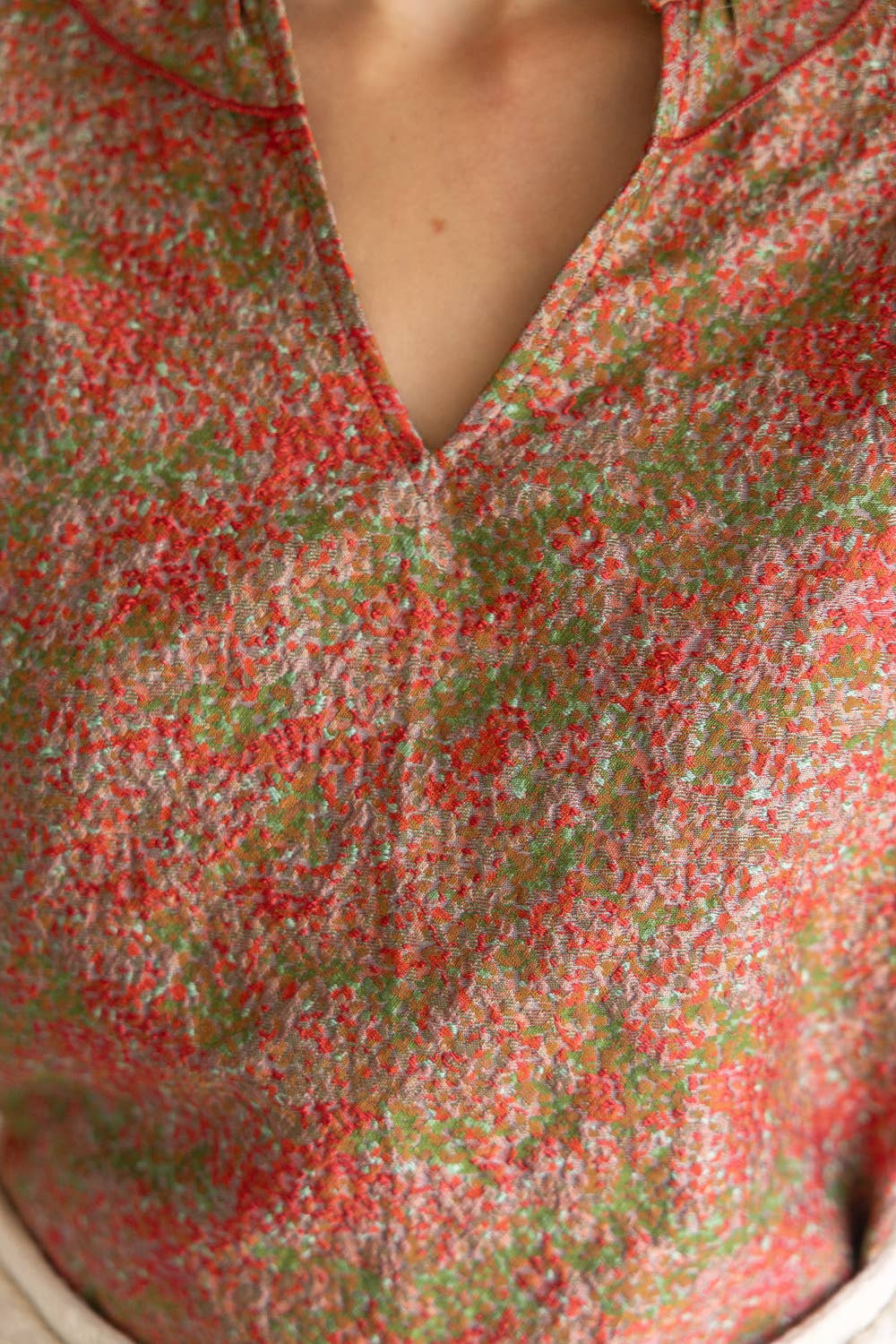 Ruffle Collared Jacquard Abstract Print