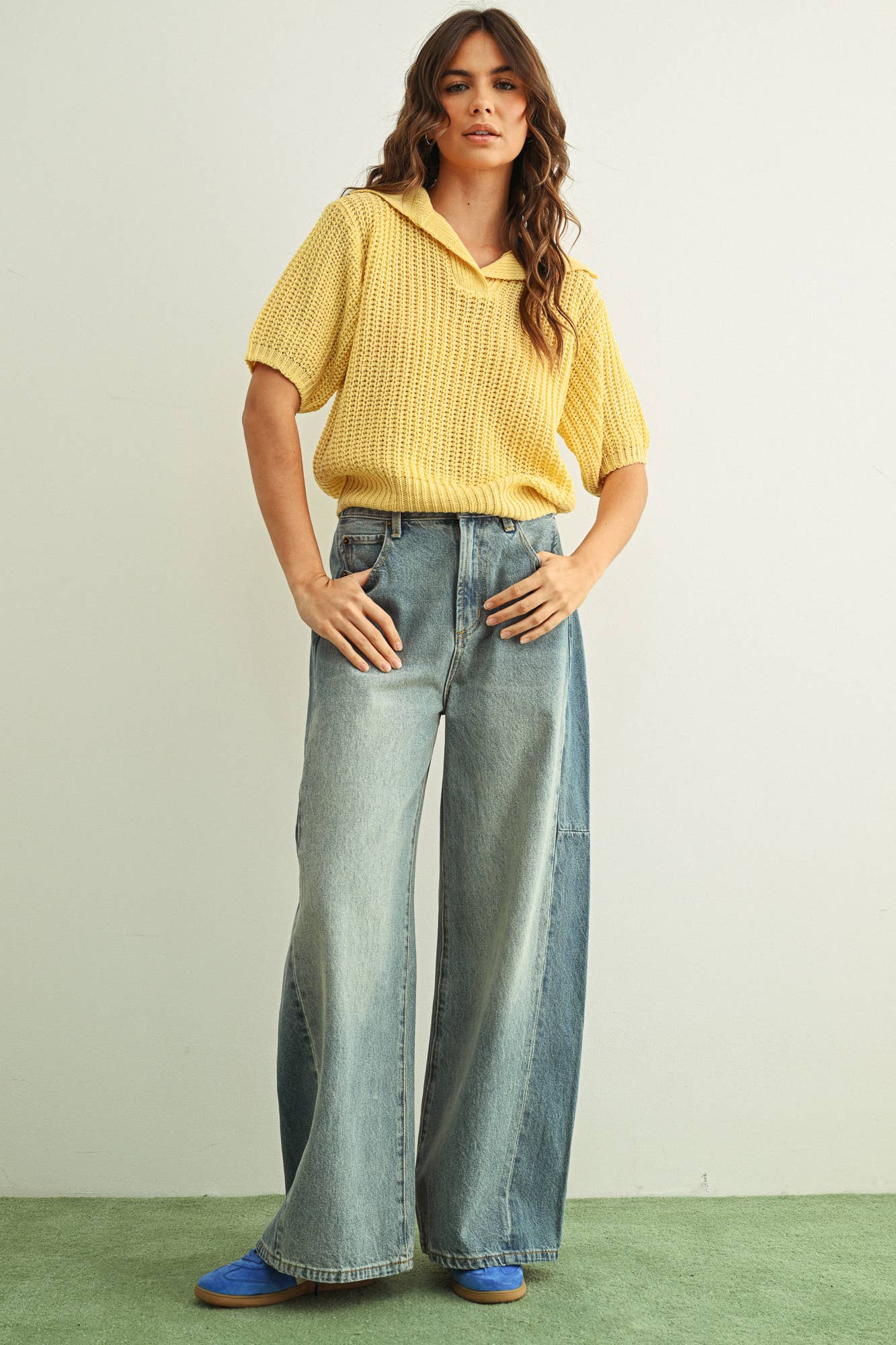 COLLARED S/S KNIT TOP
