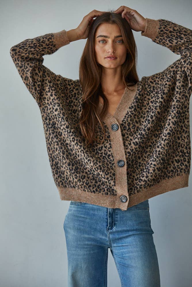W2334 | Knit Sweater V-Neck Animal Print Cardigan