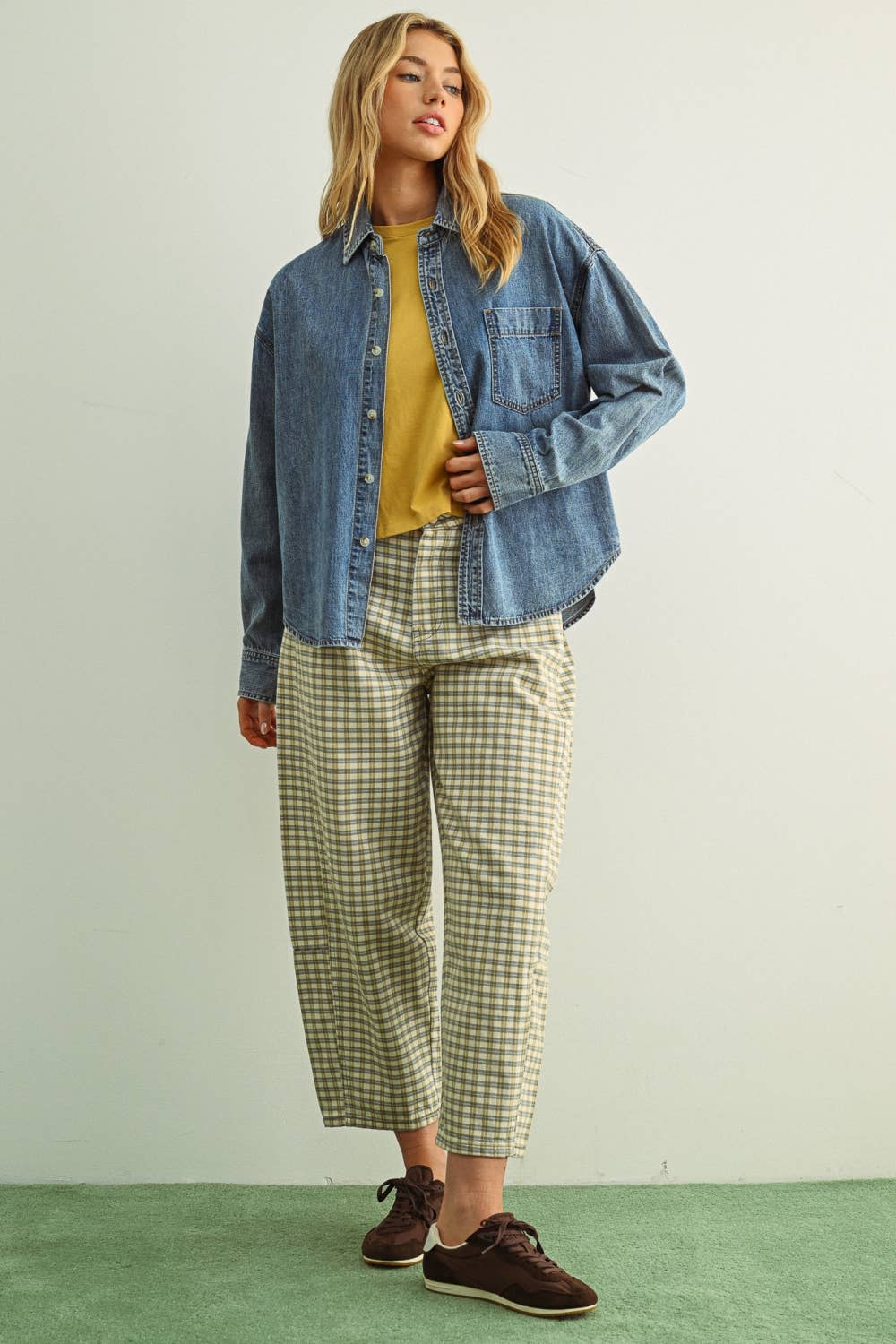 WASHED DENIM BUTTON DOWN